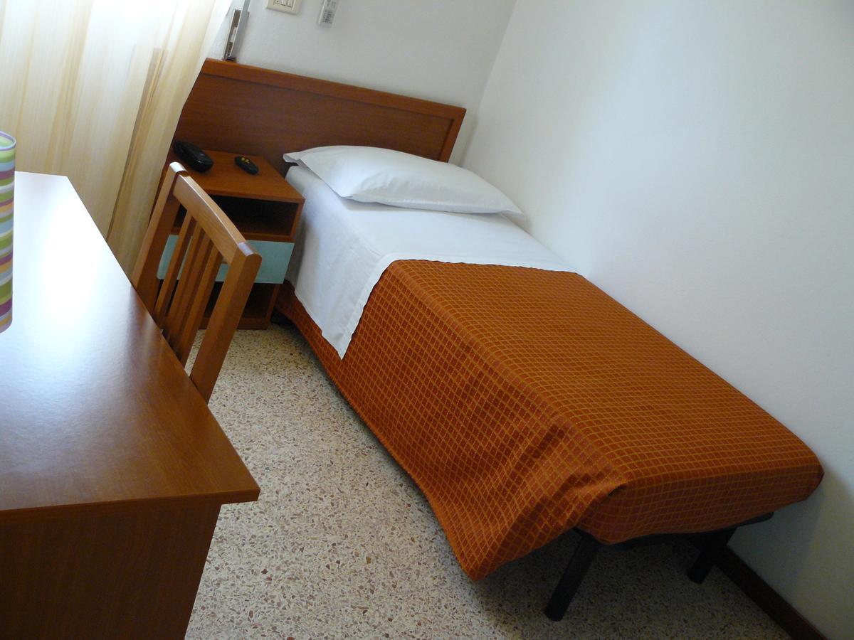 Hotel Sayonara มิลาโน แมริตทิมา ภายนอก รูปภาพ