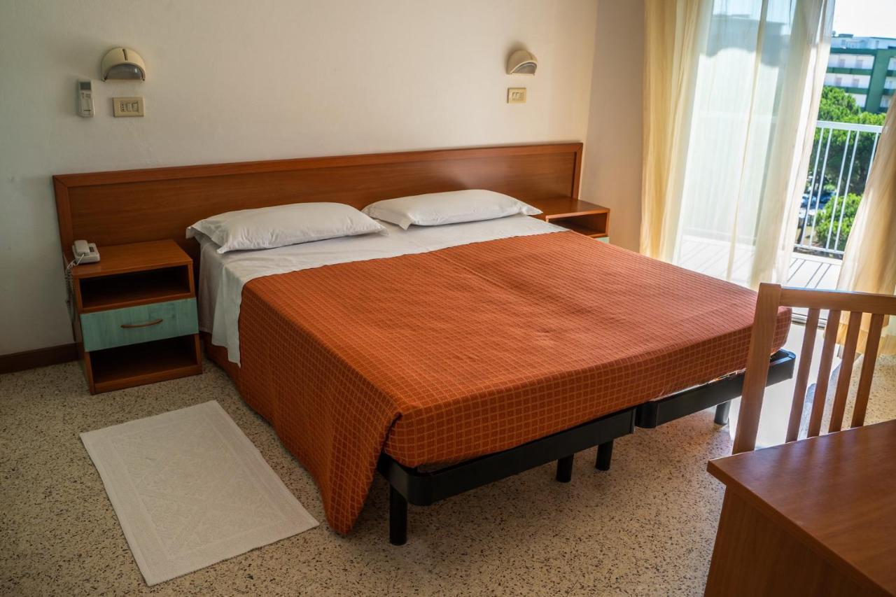 Hotel Sayonara มิลาโน แมริตทิมา ภายนอก รูปภาพ