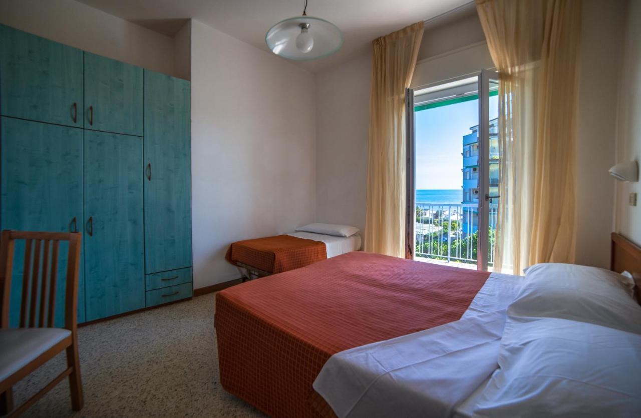 Hotel Sayonara มิลาโน แมริตทิมา ภายนอก รูปภาพ
